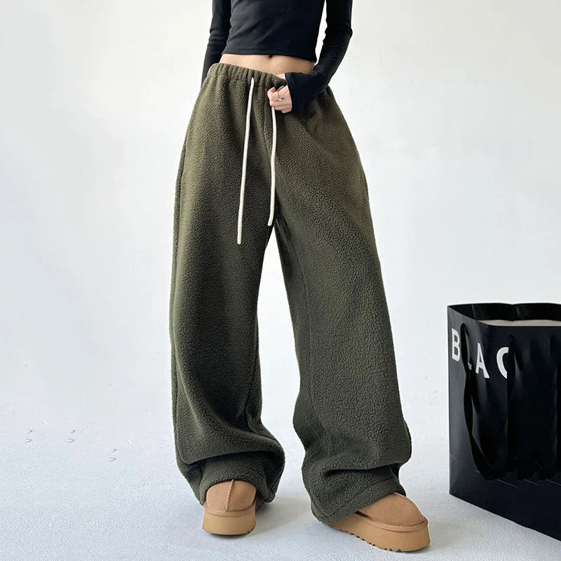 Soho Lounge Fleece Sweatpants — Allyours Closet (view 4)