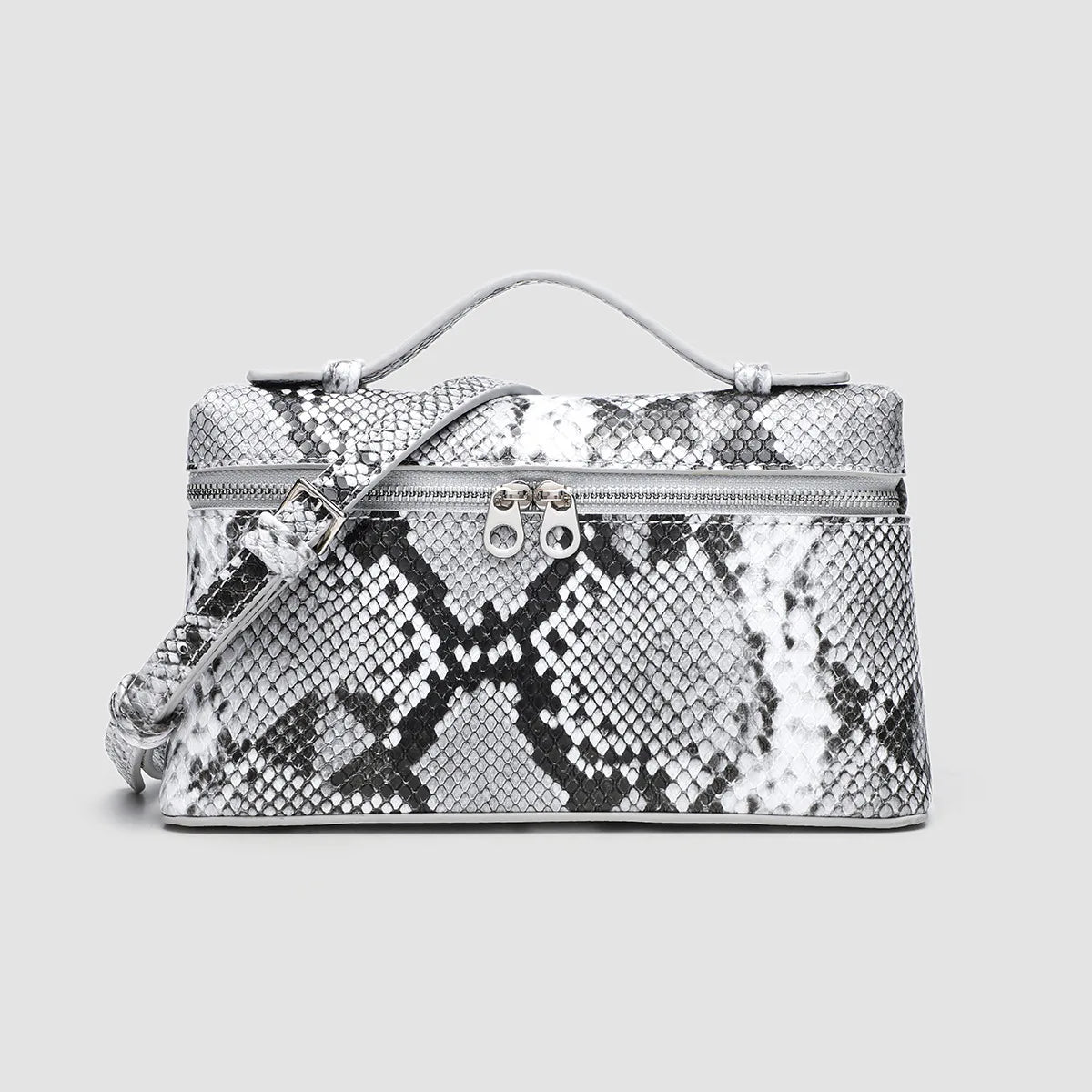 Willow Luxe Handbag — Allyours Closet (view 4)