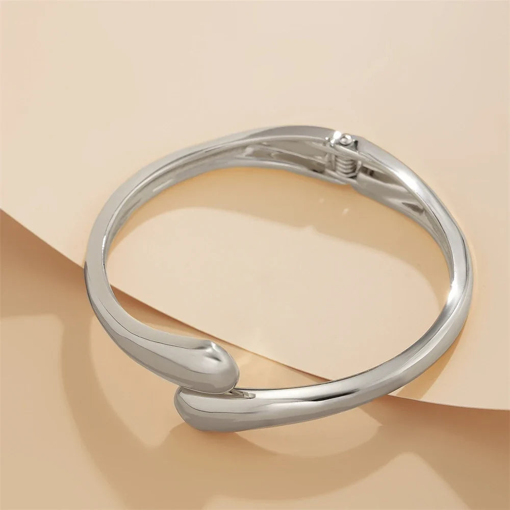 Aria Bracelet & Ring Set — Allyours Closet (view 6)