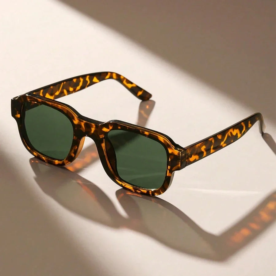 Camora Retro Shades — Allyours Closet