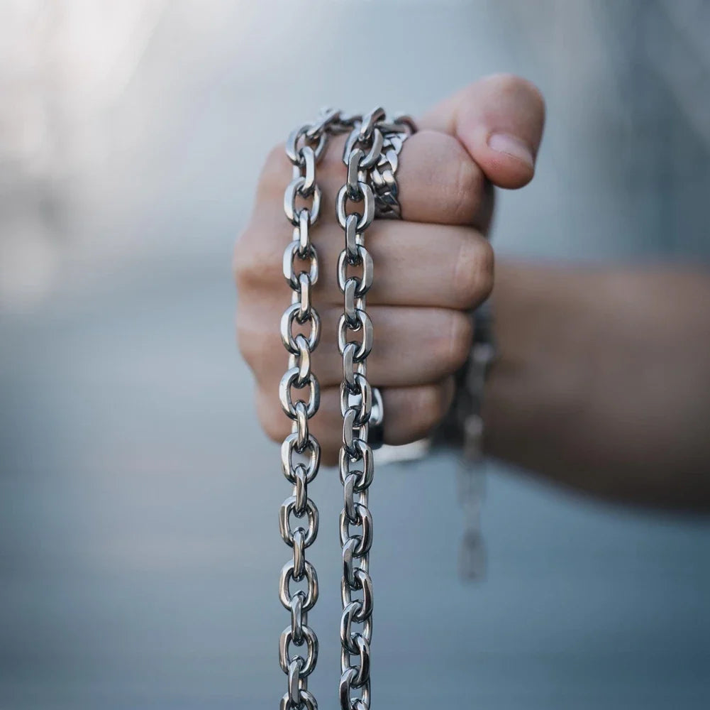 Cronus Chainlink Necklace — Allyours Closet (view 6)