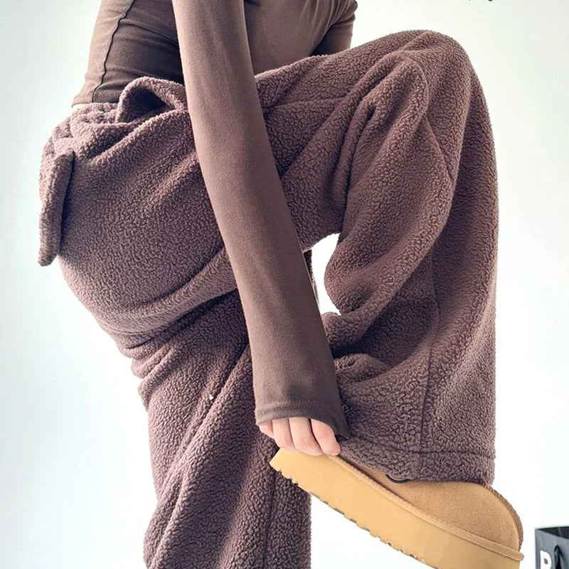 Soho Lounge Fleece Sweatpants — Allyours Closet (view 9)